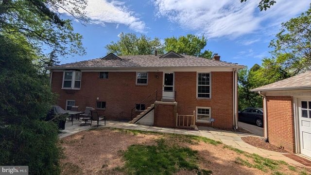 7063 WOLFTREE LN, Rockville, MD 20852