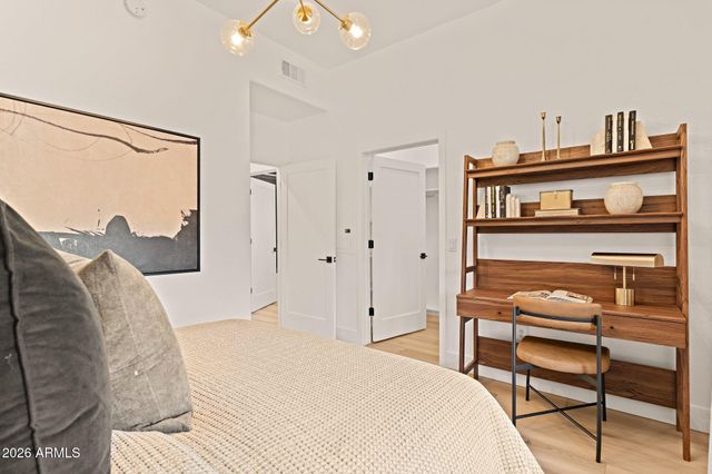 7027 N SCOTTSDALE Road 233, Scottsdale, AZ 85253