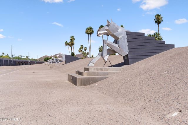 7027 N SCOTTSDALE Road 233, Scottsdale, AZ 85253