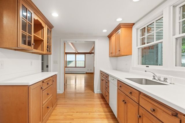173 Vine Rock St, Dedham, MA 02026