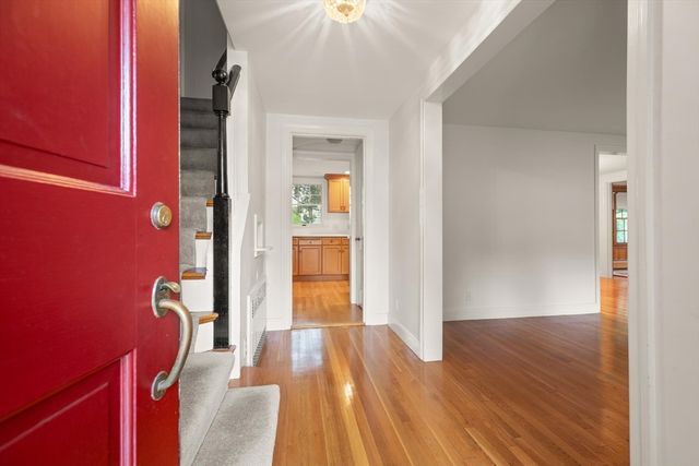 173 Vine Rock St, Dedham, MA 02026