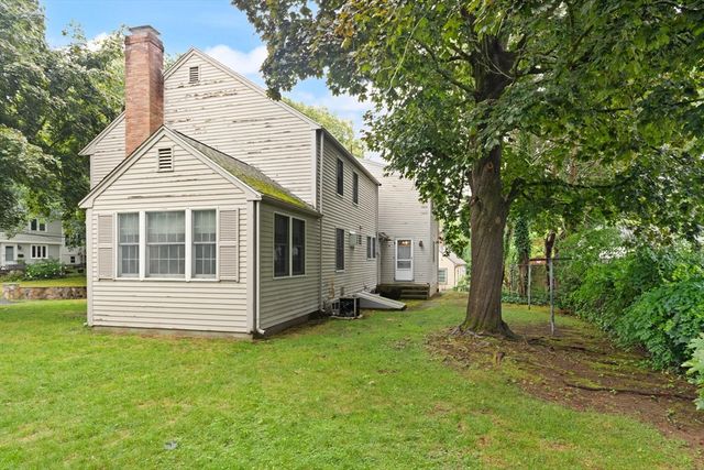 173 Vine Rock St, Dedham, MA 02026