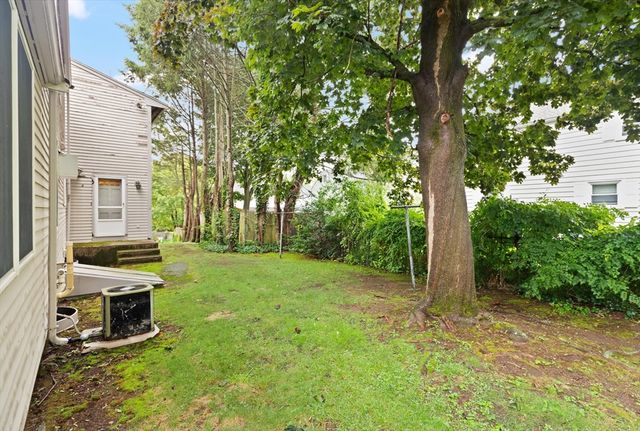 173 Vine Rock St, Dedham, MA 02026