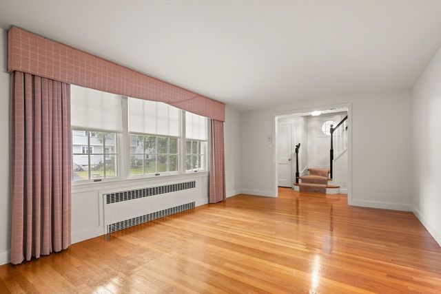 173 Vine Rock St, Dedham, MA 02026