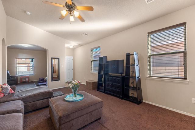 855 Molten Place NW, Albuquerque, NM 87120