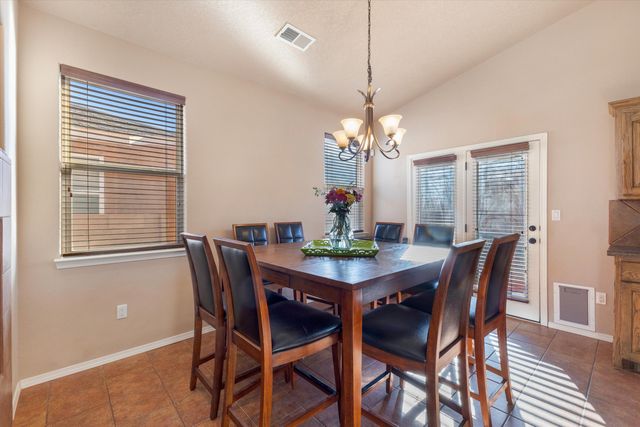 855 Molten Place NW, Albuquerque, NM 87120