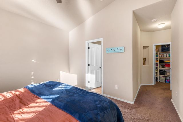 855 Molten Place NW, Albuquerque, NM 87120