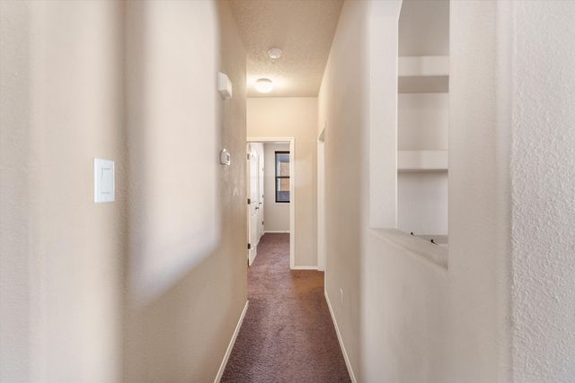 855 Molten Place NW, Albuquerque, NM 87120