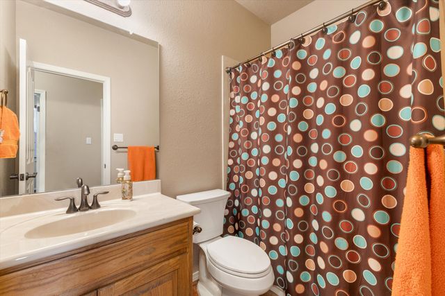 855 Molten Place NW, Albuquerque, NM 87120