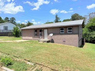 175 W Court Street, Melbourne, AR 72556