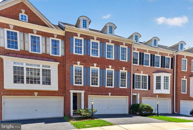 12003 MILL ROCK DR, Fairfax, VA 22030
