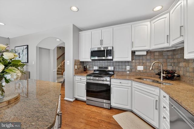 12003 MILL ROCK DR, Fairfax, VA 22030