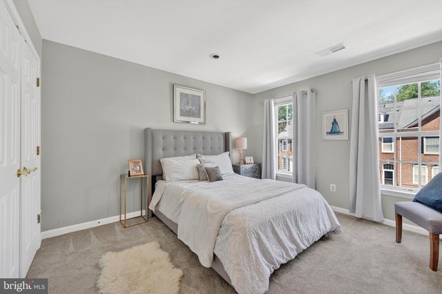 12003 MILL ROCK DR, Fairfax, VA 22030