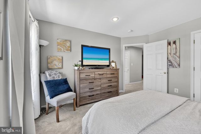 12003 MILL ROCK DR, Fairfax, VA 22030