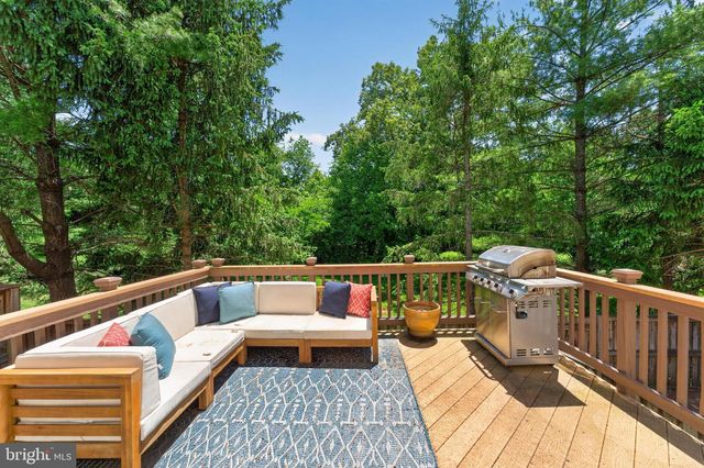 12003 MILL ROCK DR, Fairfax, VA 22030