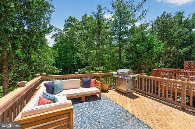 12003 MILL ROCK DR, Fairfax, VA 22030