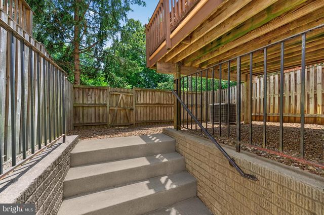 12003 MILL ROCK DR, Fairfax, VA 22030