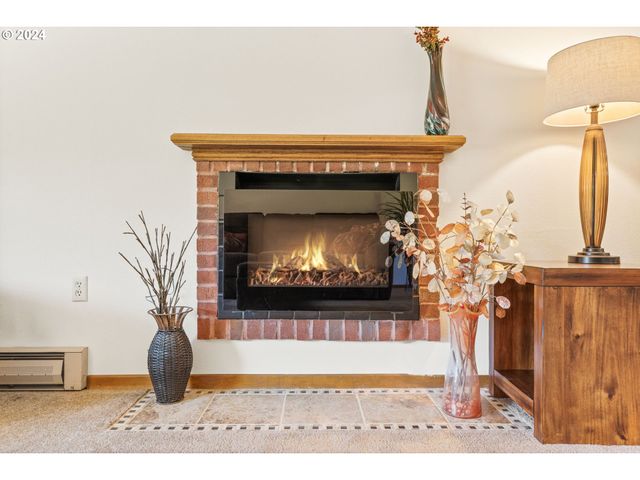 11545 Sw MAJESTIC Ln 7, Portland, OR 97224
