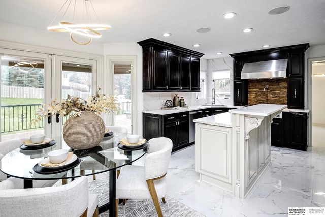 2701 N 159th Street, Omaha, NE 68116