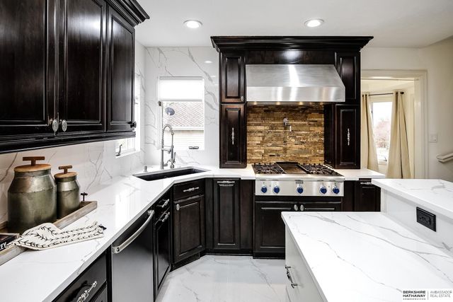 2701 N 159th Street, Omaha, NE 68116