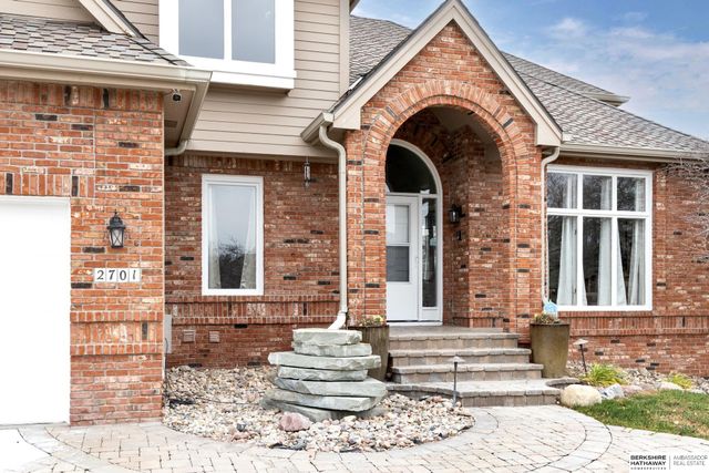 2701 N 159th Street, Omaha, NE 68116