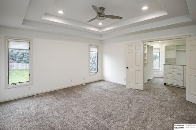 2701 N 159th Street, Omaha, NE 68116