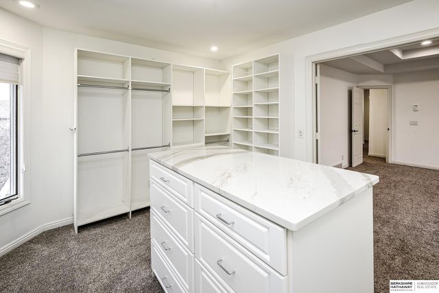 2701 N 159th Street, Omaha, NE 68116