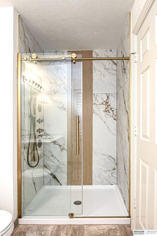 2701 N 159th Street, Omaha, NE 68116