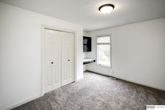 2701 N 159th Street, Omaha, NE 68116