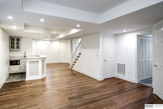 2701 N 159th Street, Omaha, NE 68116