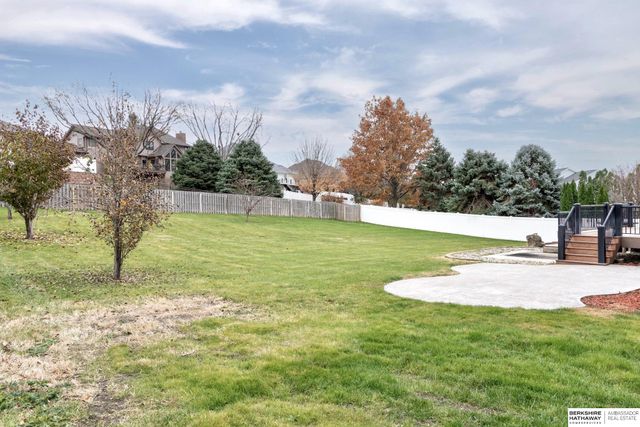 2701 N 159th Street, Omaha, NE 68116