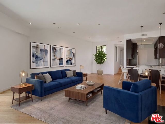 2409 Strongs Drive, Los Angeles, CA 90291