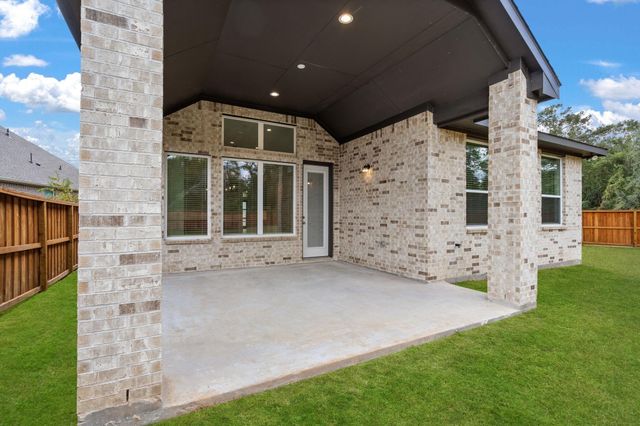 28819 Crockett Gardens Drive, New Caney, TX 77357