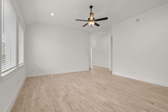 28819 Crockett Gardens Drive, New Caney, TX 77357