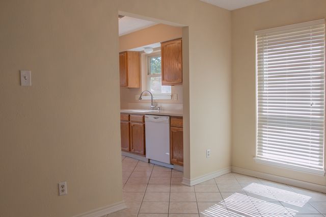808 Sandhurst Drive, Plano, TX 75025