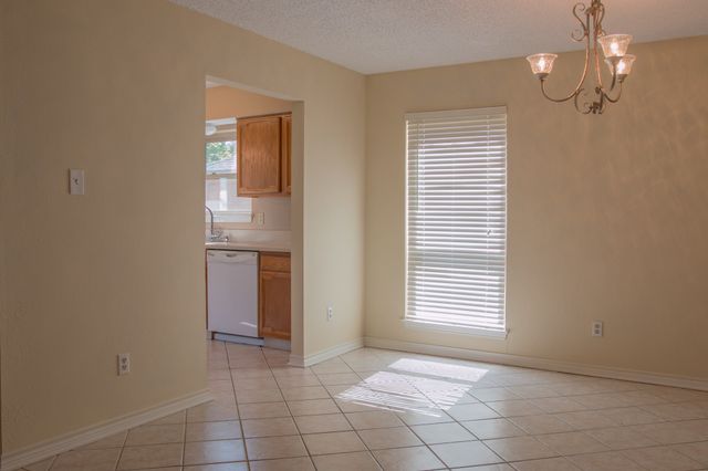 808 Sandhurst Drive, Plano, TX 75025