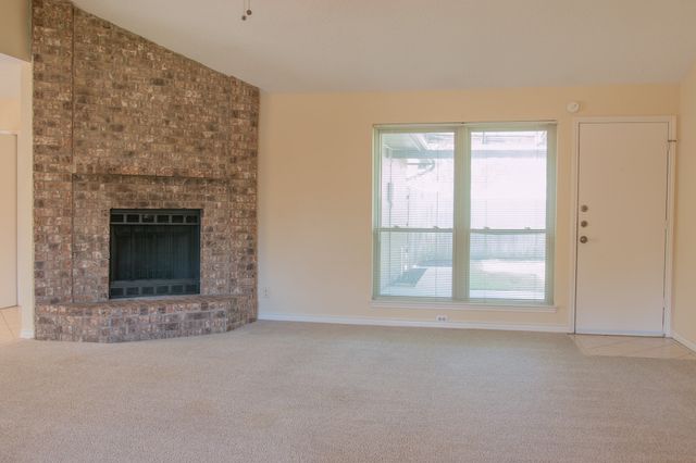 808 Sandhurst Drive, Plano, TX 75025