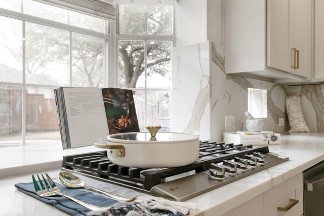 2639 Valley Creek Trail, Mckinney, TX 75072