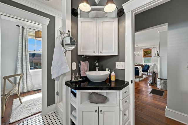 606 Lawrence St, Old Hickory, TN 37138