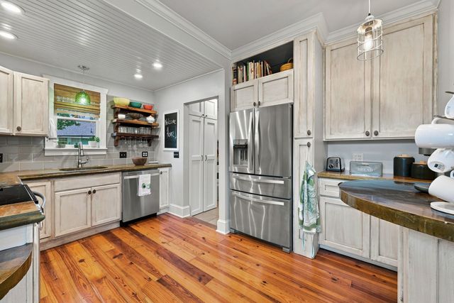 606 Lawrence St, Old Hickory, TN 37138