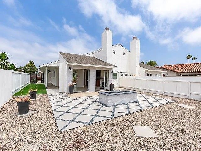 2297 Levante St., Carlsbad, CA 92009