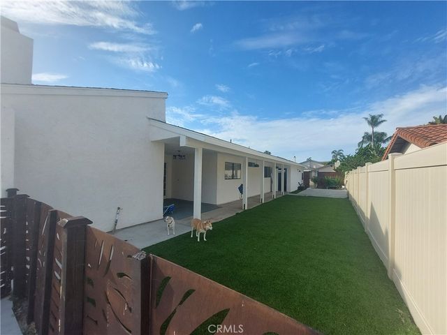 2297 Levante St., Carlsbad, CA 92009