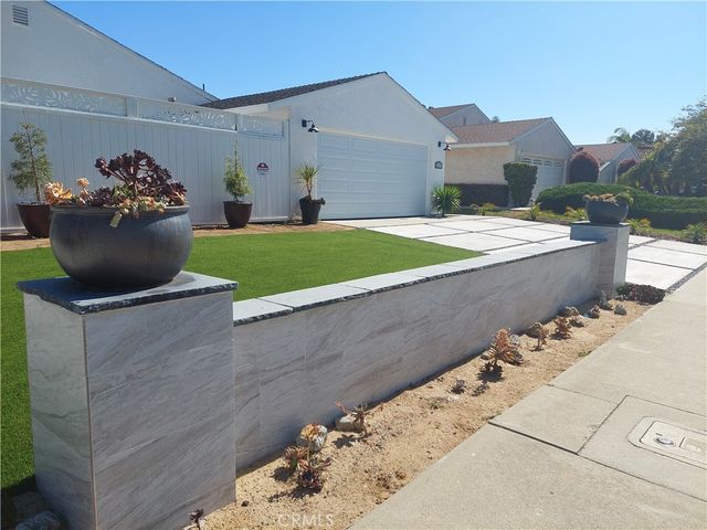 2297 Levante St., Carlsbad, CA 92009