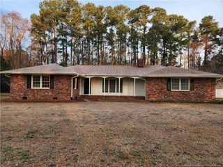 1303 MIDDLE Road, Fayetteville, NC 28312
