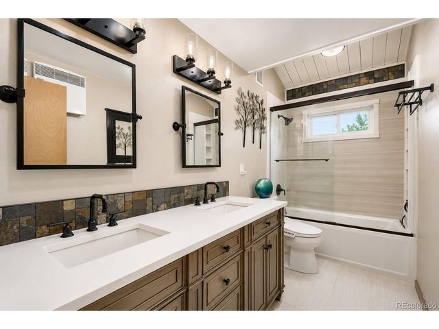54 Guardian Peak Dr, Livermore, CO 80536
