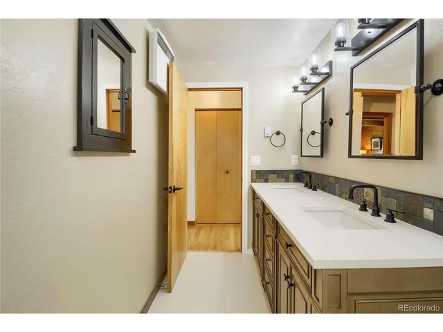 54 Guardian Peak Dr, Livermore, CO 80536