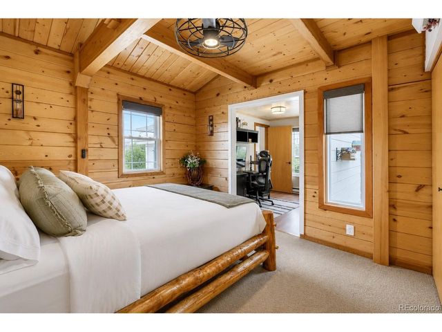 54 Guardian Peak Dr, Livermore, CO 80536