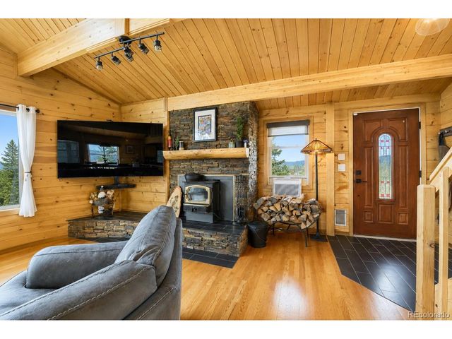 54 Guardian Peak Dr, Livermore, CO 80536