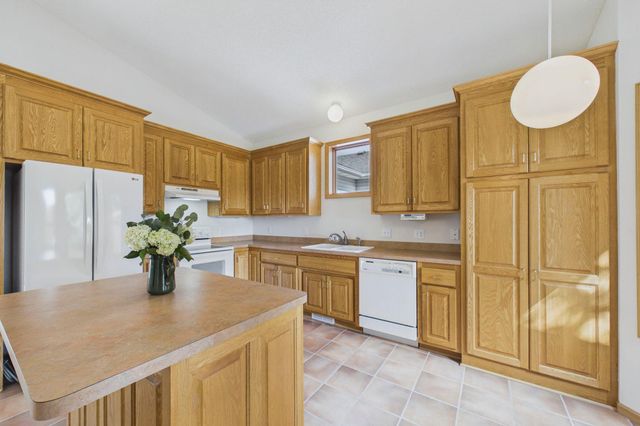 710 Gilfillan Lane, White Bear Twp, MN 55127