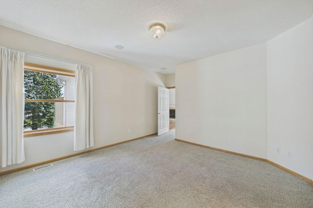 710 Gilfillan Lane, White Bear Twp, MN 55127